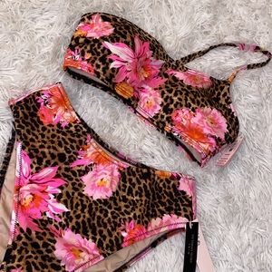 🌸Cheetah Flower Victoria Secret 👙